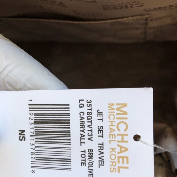 Authentic Michael Kors large tote&wallet&pouch - Picture 6 of 8